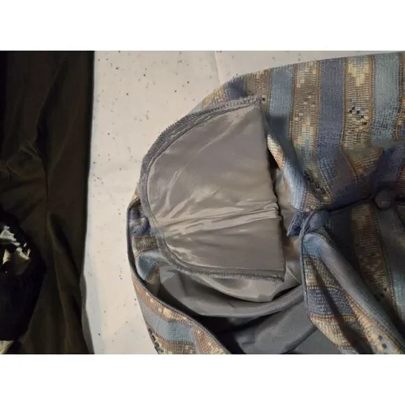 Adrianna Papell Women's 100% Silk Blue and Tan Short Sleeve Button Up Size 12P - Picture 3 of 6